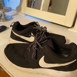 Nike Roshes